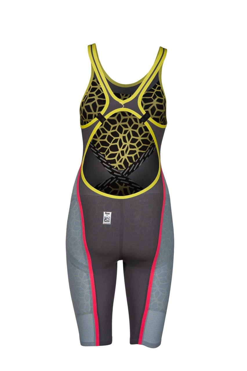Combinaison De Natation Femme Arena Carbon Ultra Dos Ouvert Dark Grey/ Fluo Yellow 6 Combinaison De Natation Femme Arena Carbon Ultra Dos Ouvert Dark Grey/ Fluo Yellow – Image 4